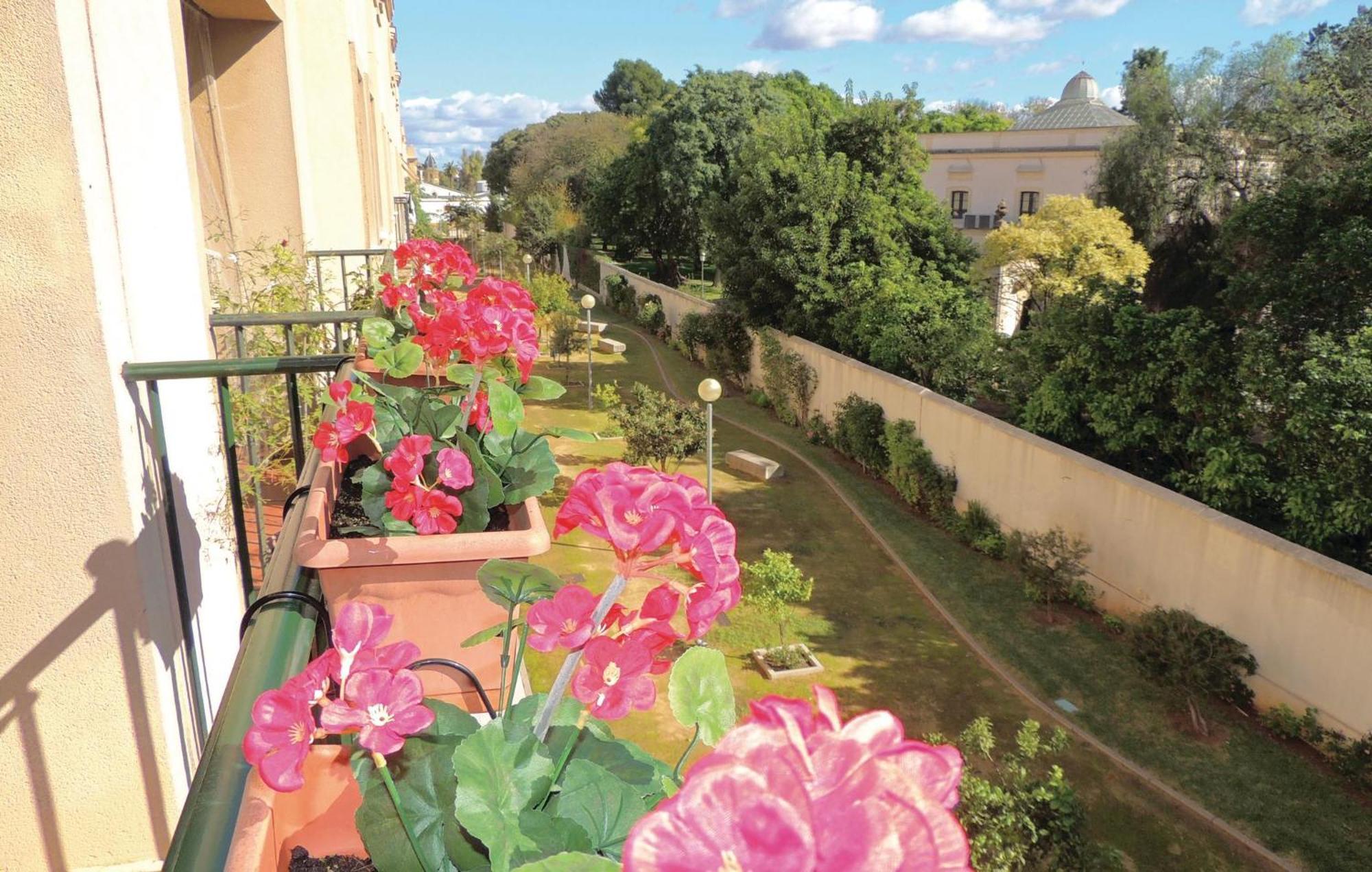 3 Bedroom Nice Apartment In Херес-де-ла-Фронтера Экстерьер фото
