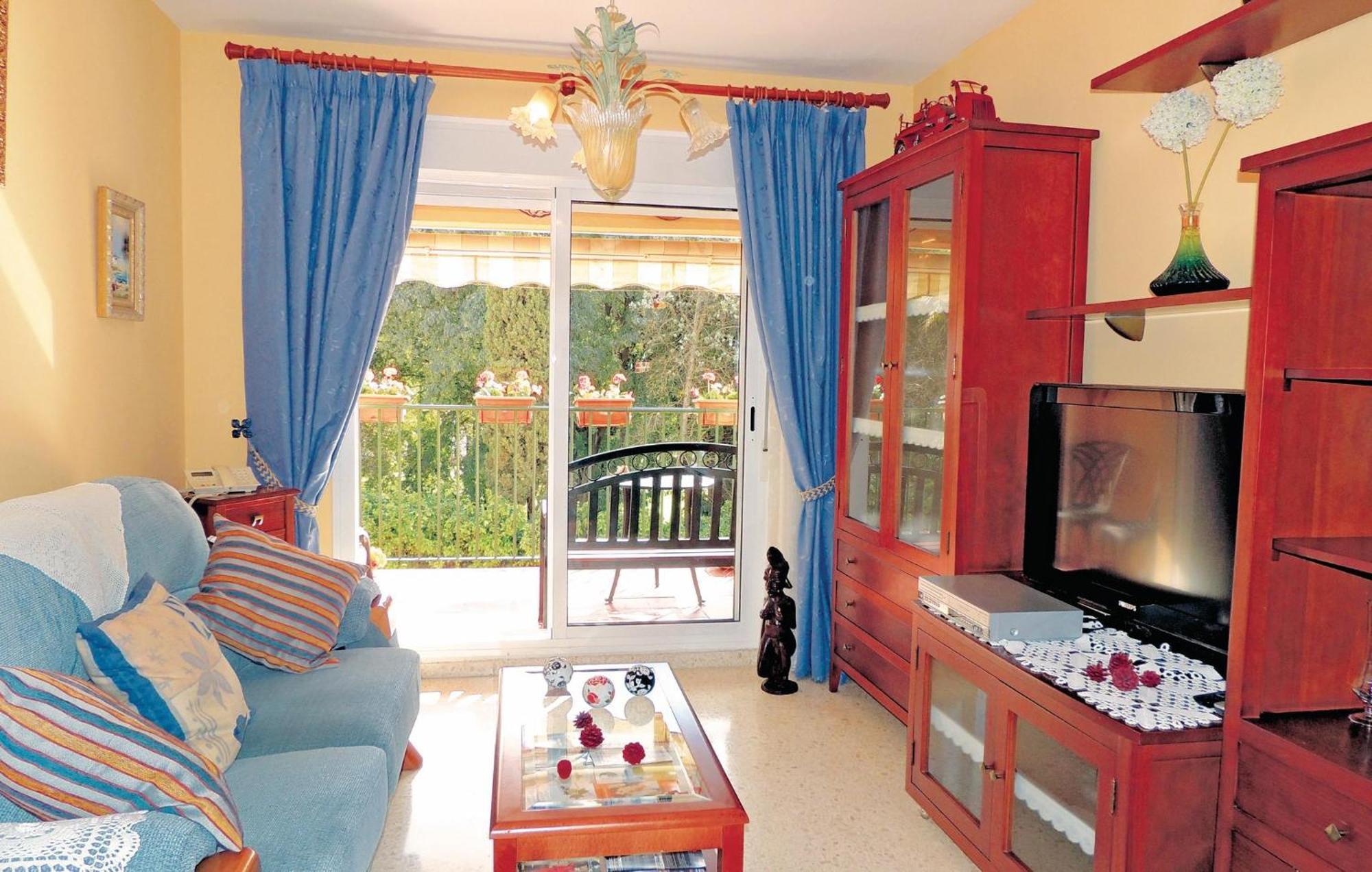 3 Bedroom Nice Apartment In Херес-де-ла-Фронтера Экстерьер фото